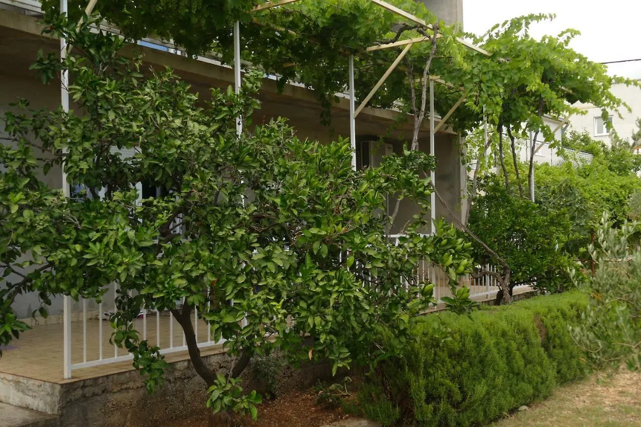Apartment Studio Apartman Sutic Kastel Novi Croatia